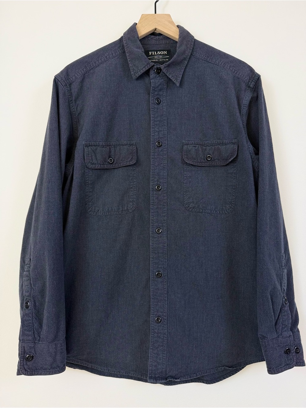 Filson Men’s M Dark Charcoal Button Up Shirt Cotton Workwear